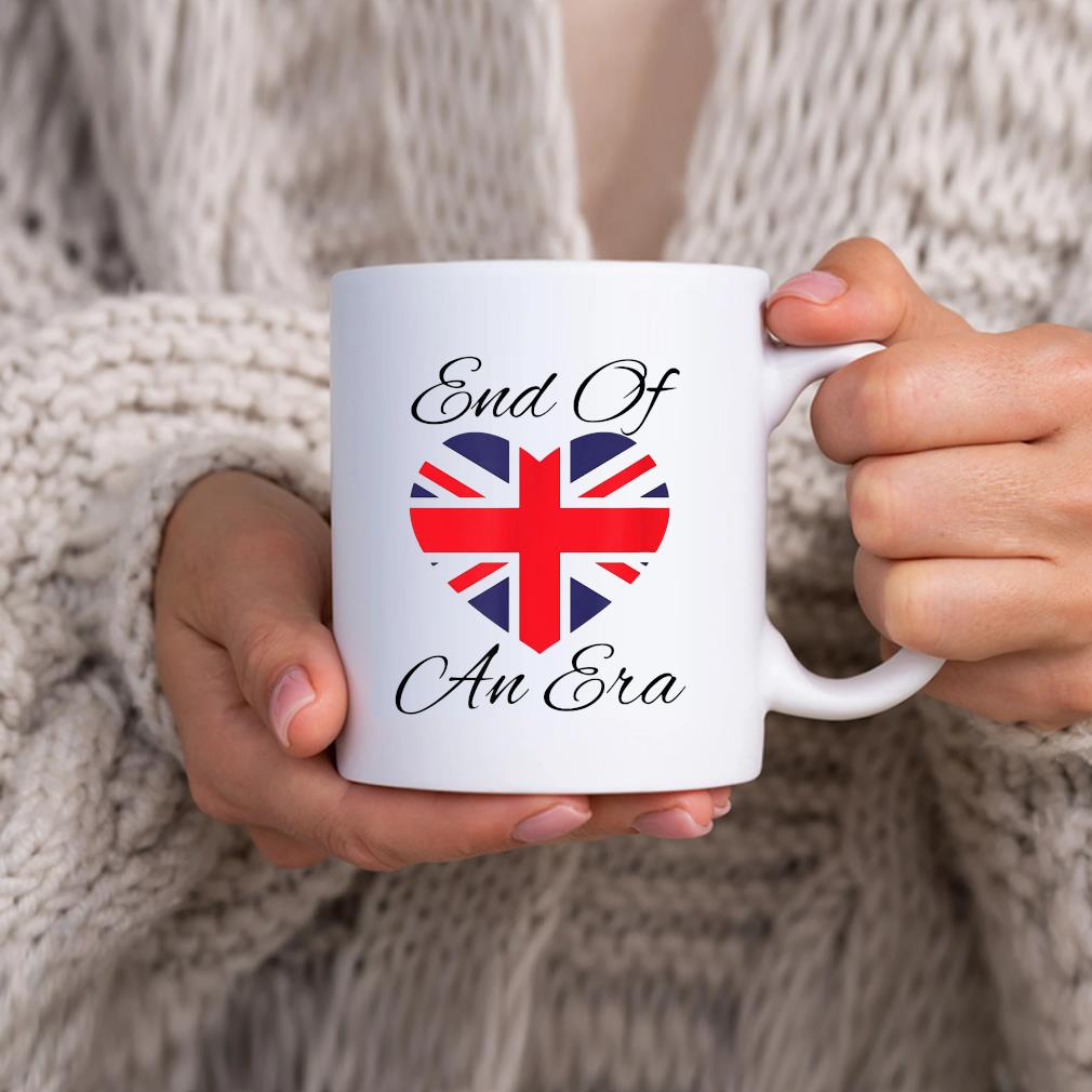 Elizabeth Ii – Queen Of The United Kingdom – End Of An Era Mug