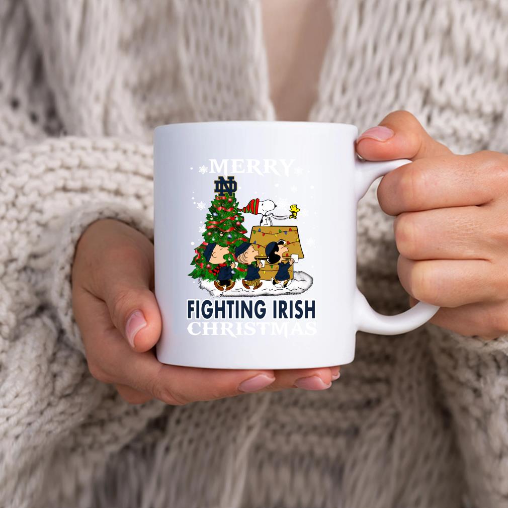 Merry Christmas Notre Dame Fighting Irish Peanuts Ugly 2022 Mug