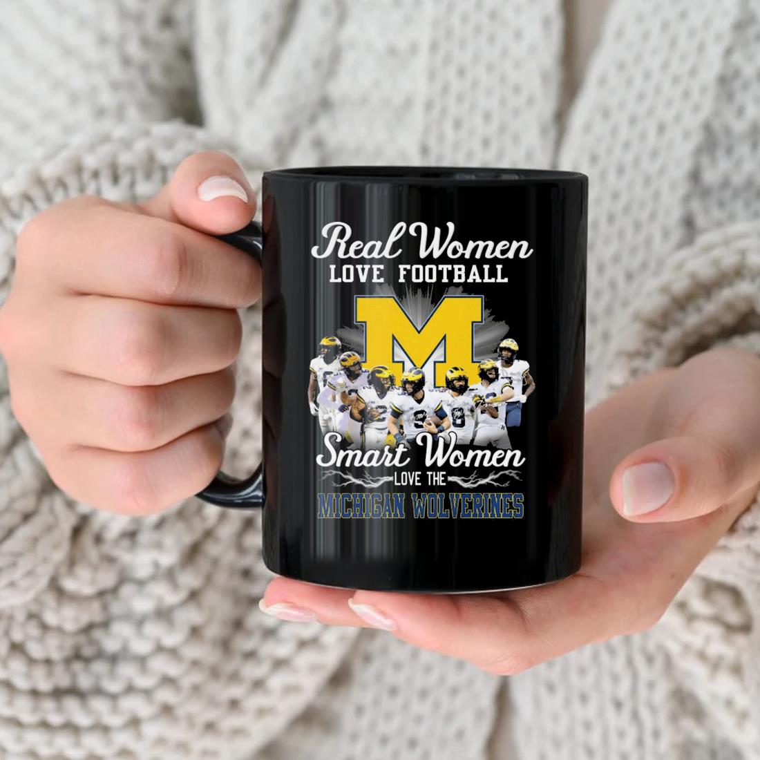 Funny Real Women Love Football Smart Women Love The Michigan Wolverines Signatures Mug