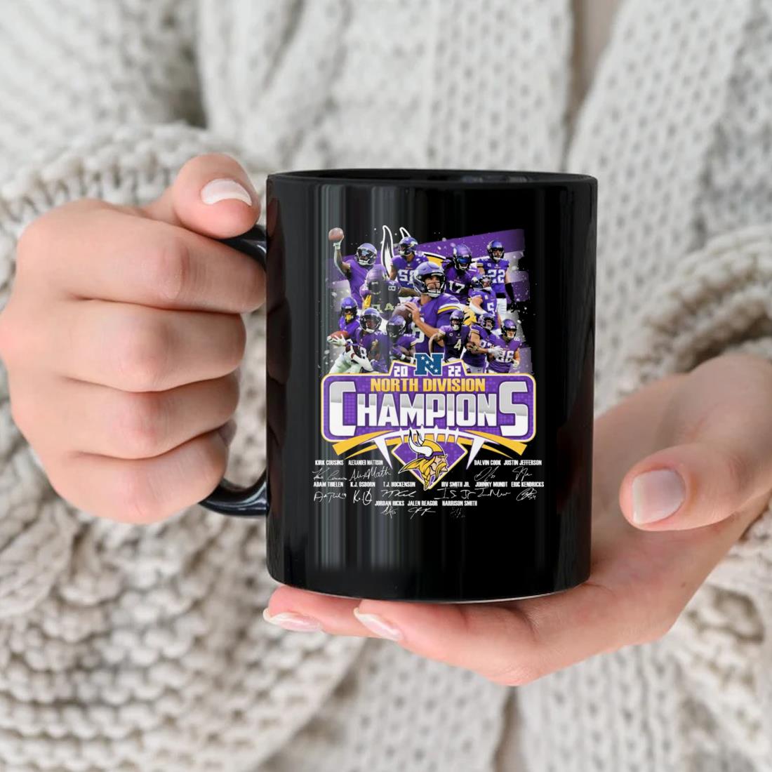 Minnesota Vikings 2022 North Division Champions Signatures Mug