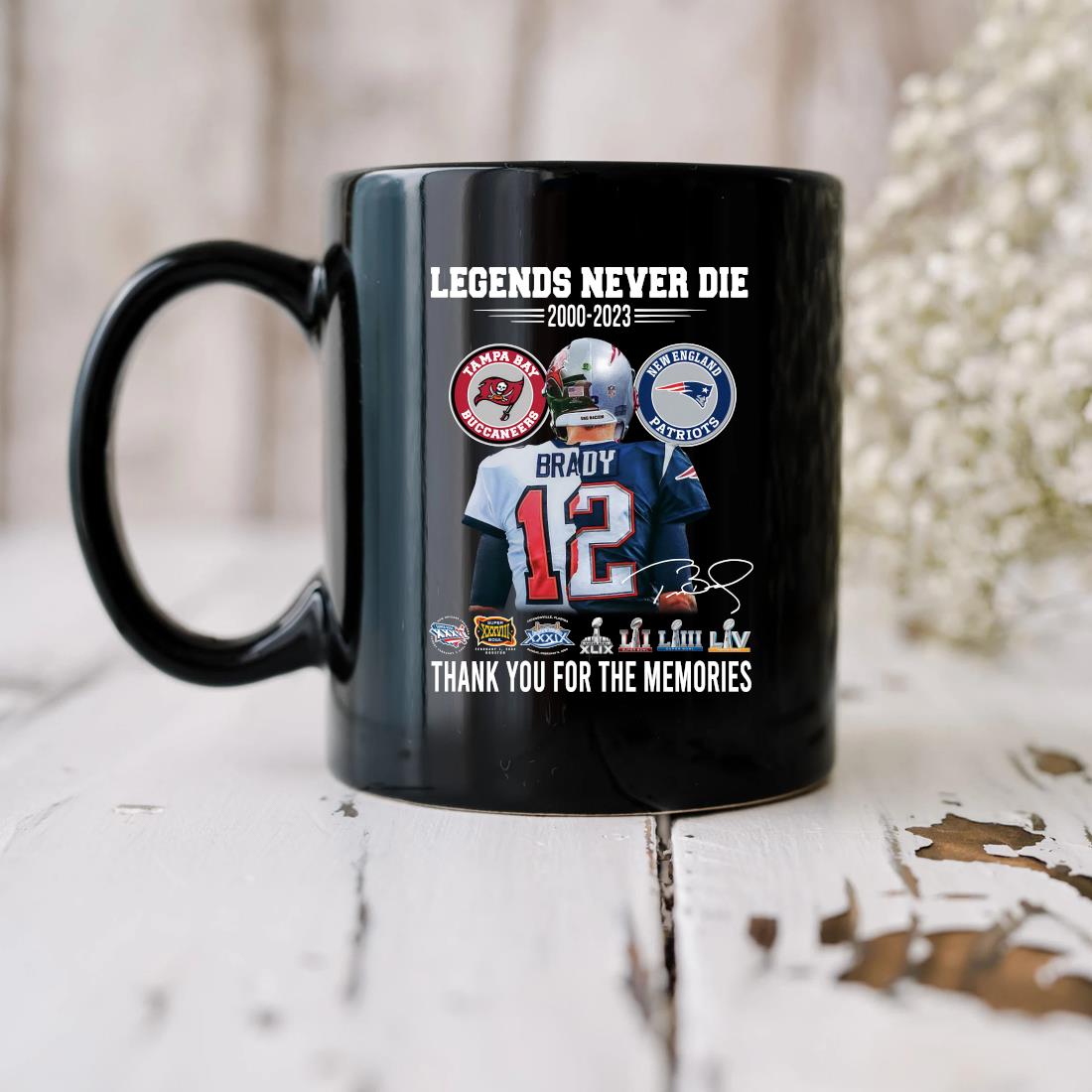 Tom Brady Legends Never Die 2000-2023 Thank You For The Memories Signature  T-shirt,Sweater, Hoodie, And Long Sleeved, Ladies, Tank Top