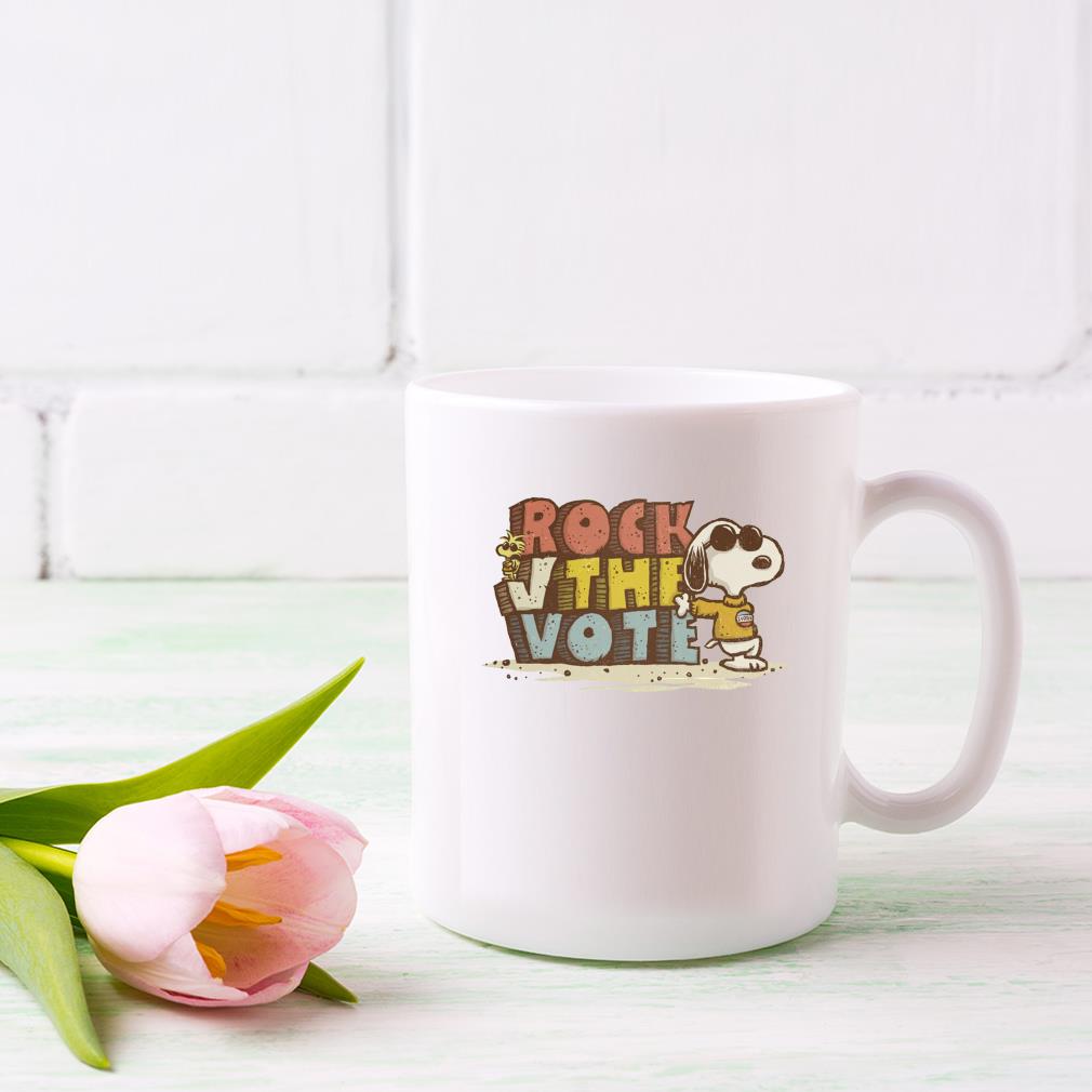 Snoopy Rock The Vote Mug
