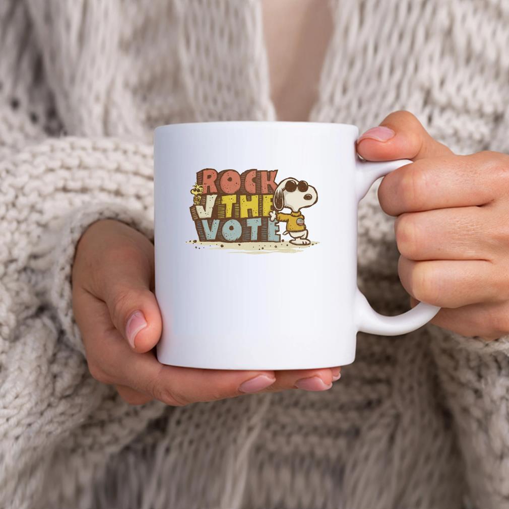 Snoopy Rock The Vote Mug hhhhh
