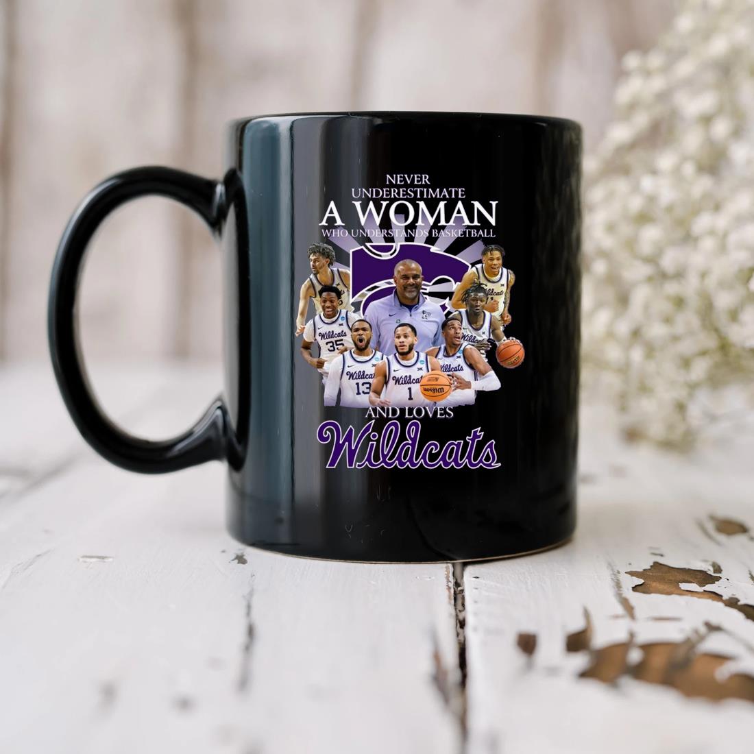 Never Underestimate A Woman Who Understands Basketball And Loves Wildcats Signatures 2023 Mug biu