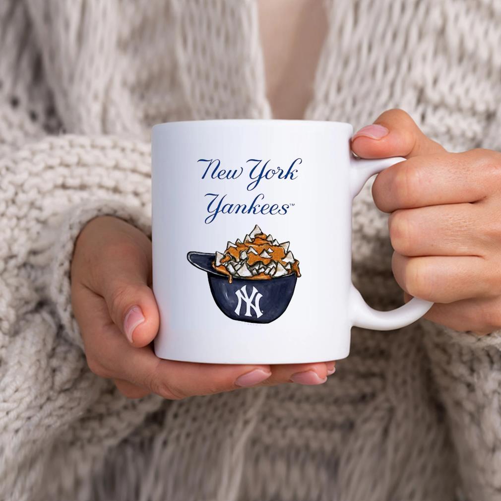 New York Yankees Tiny Turnip Nacho Helmet Mug hhhhh