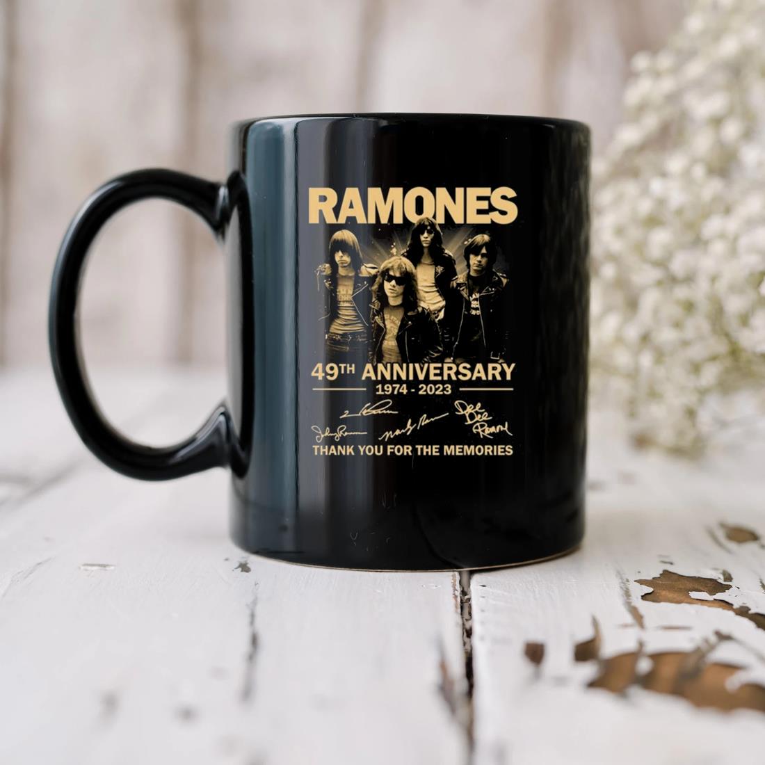 Nice Ramones 49th Anniversary 1974 – 2023 Thank You For The Memories Signatures Mug biu