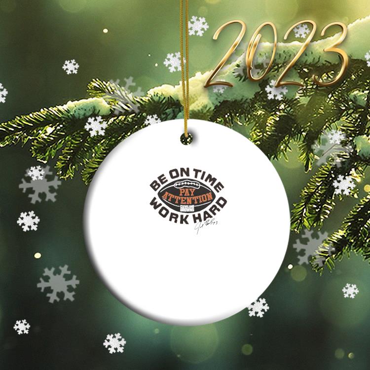 Cleveland Browns Christmas Merry Christmas Circle Ornament